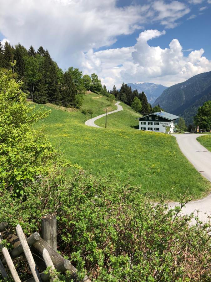 Hotel Dunza Bürserberg Exteriör bild